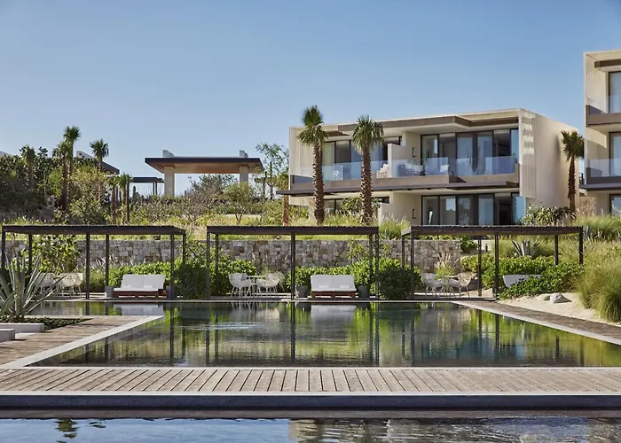 Resort Four Seasons Cabos 5*