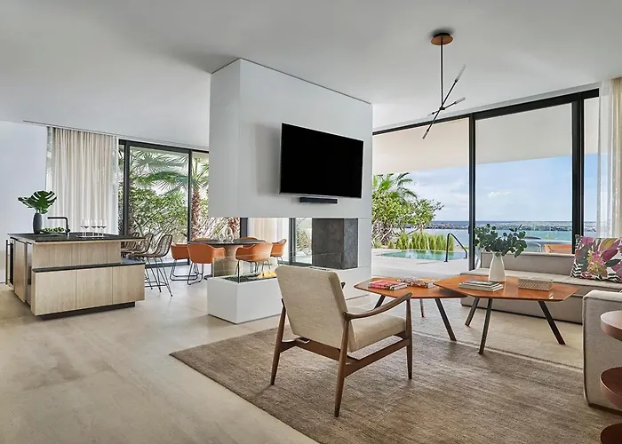 Resort Four Seasons Cabos 5*