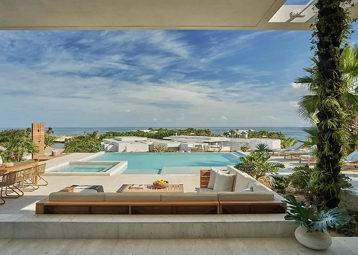 Four Seasons Cabos 5*