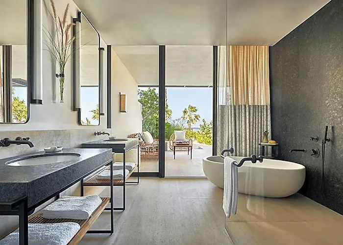Four Seasons Cabos 5*