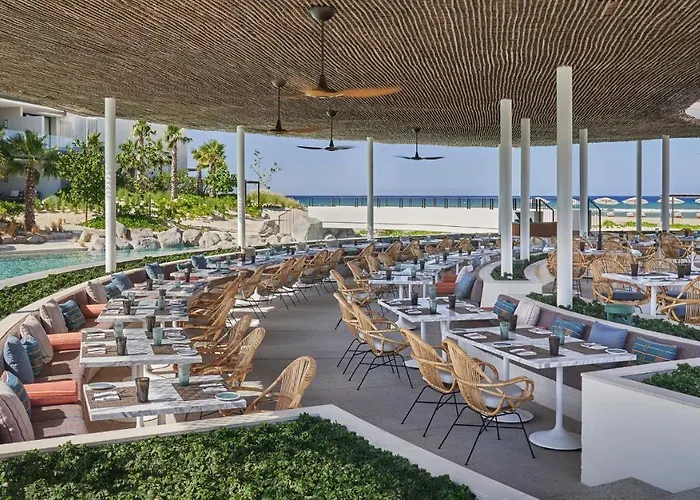 Resort Four Seasons Cabos 5*
