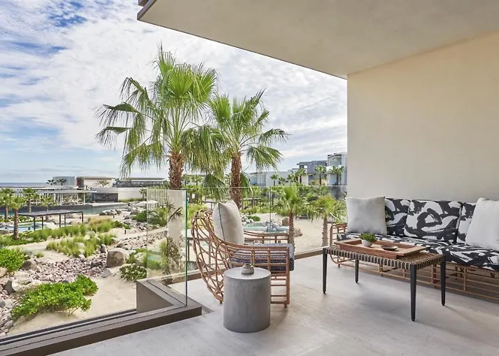 Resort Four Seasons Cabos 5*