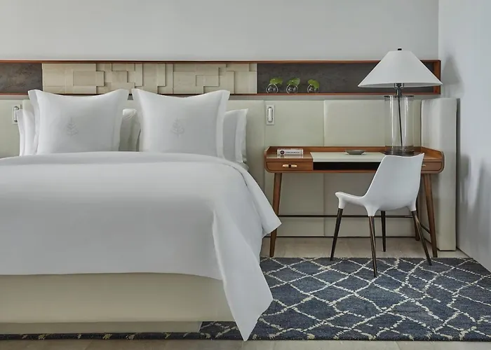 Four Seasons Cabos 5*